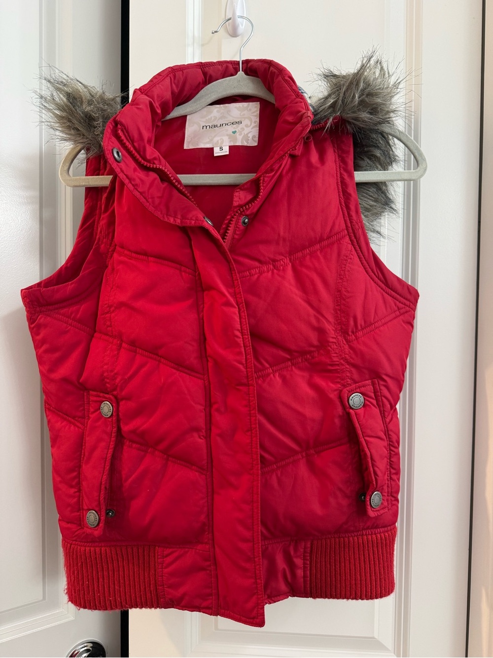 Maurices Red Quilted Puffer Vest with Faux Fur Hood Comfort Winter Essentials